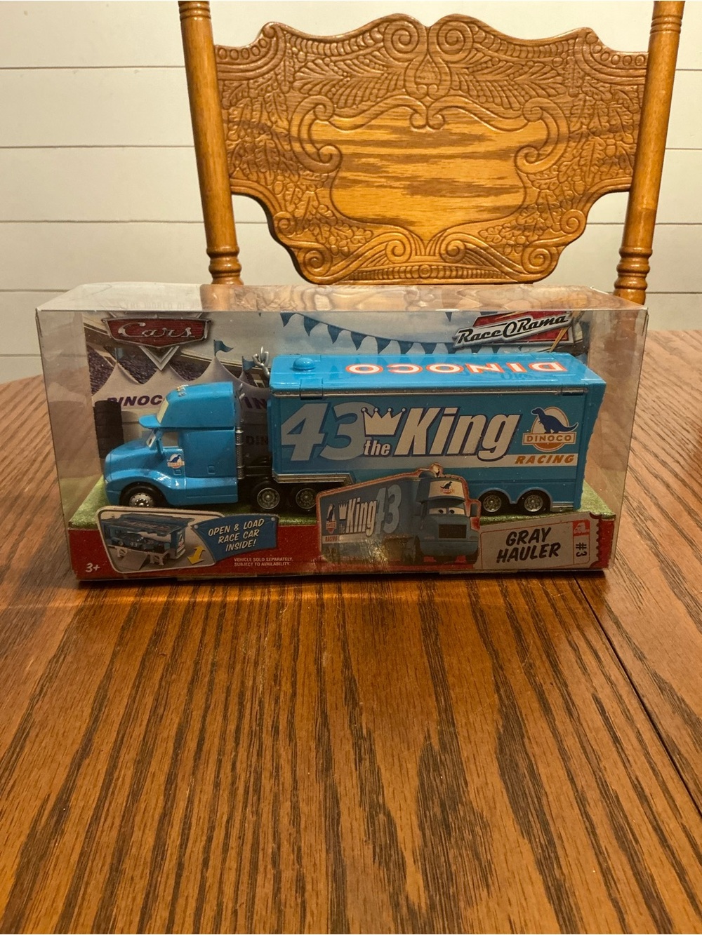 Disney Pixar The World Of Cars Gray Hauler #3 The King Race ORama (2009)